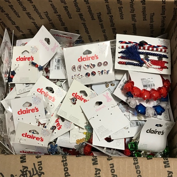 Disney Claire’s Holiday Jewelry Mystery Lot 100 NWT Card Backs Christmas Easter - Picture 3 of 6